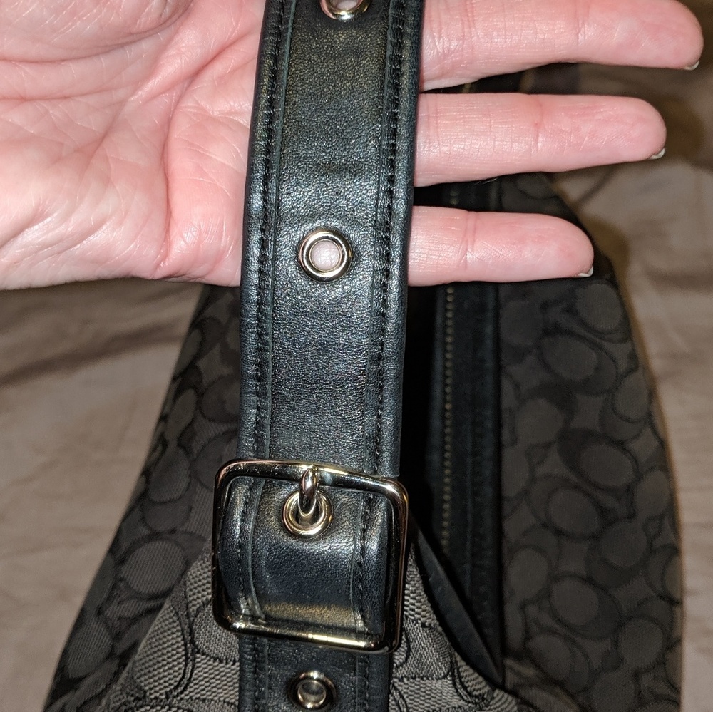 Coach Purse - Picture 4 of 7